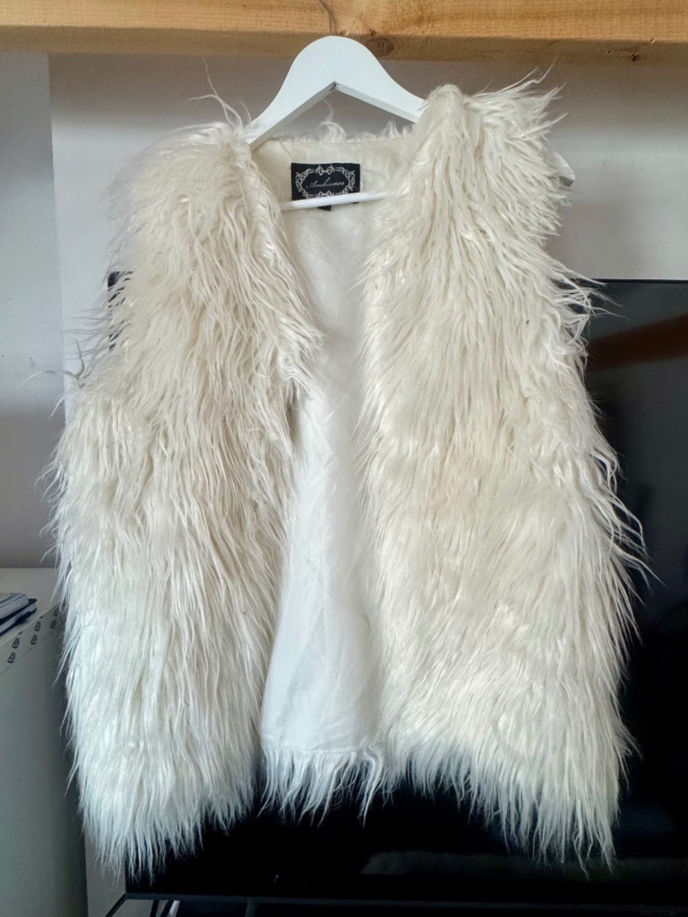 Ambiance Cream Faux Fur Vest — Size S